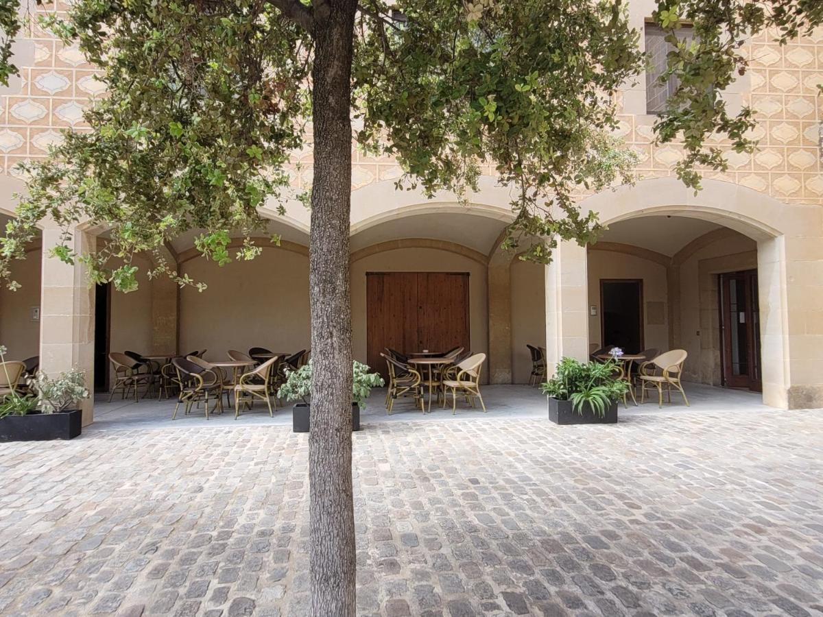 Hostatgeria De Poblet Hotel Exterior photo