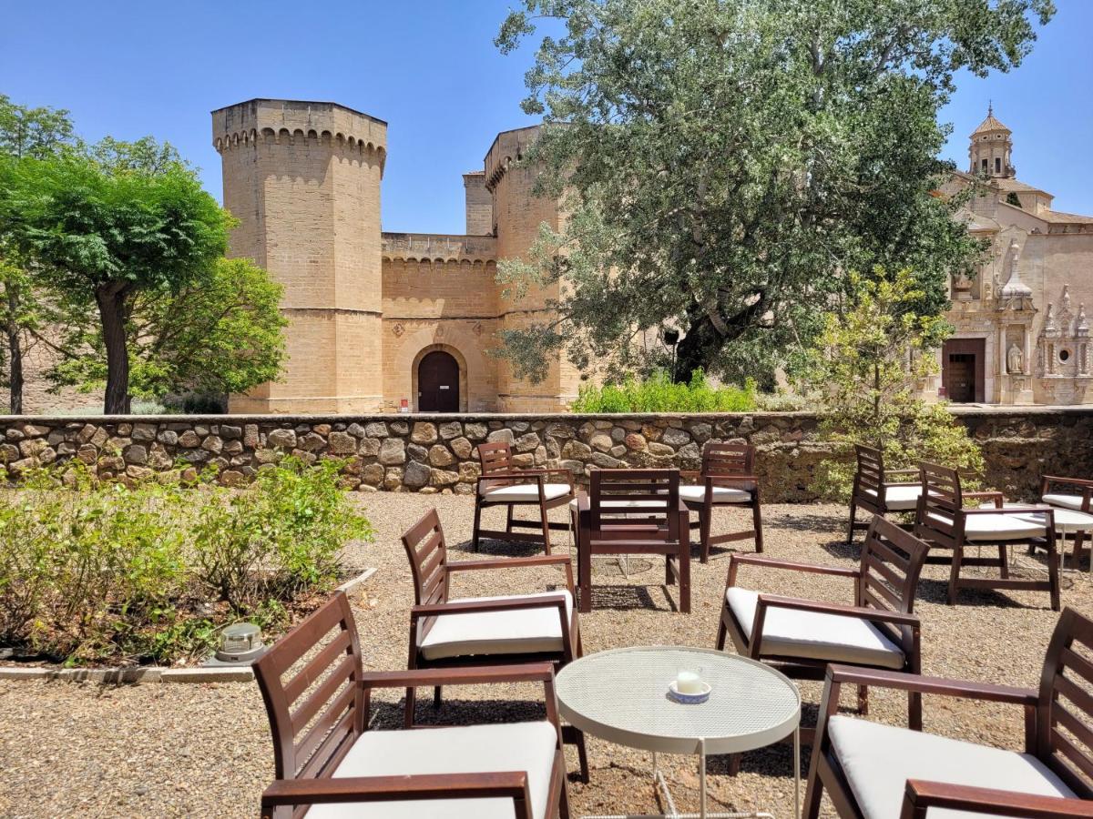 Hostatgeria De Poblet Hotel Exterior photo