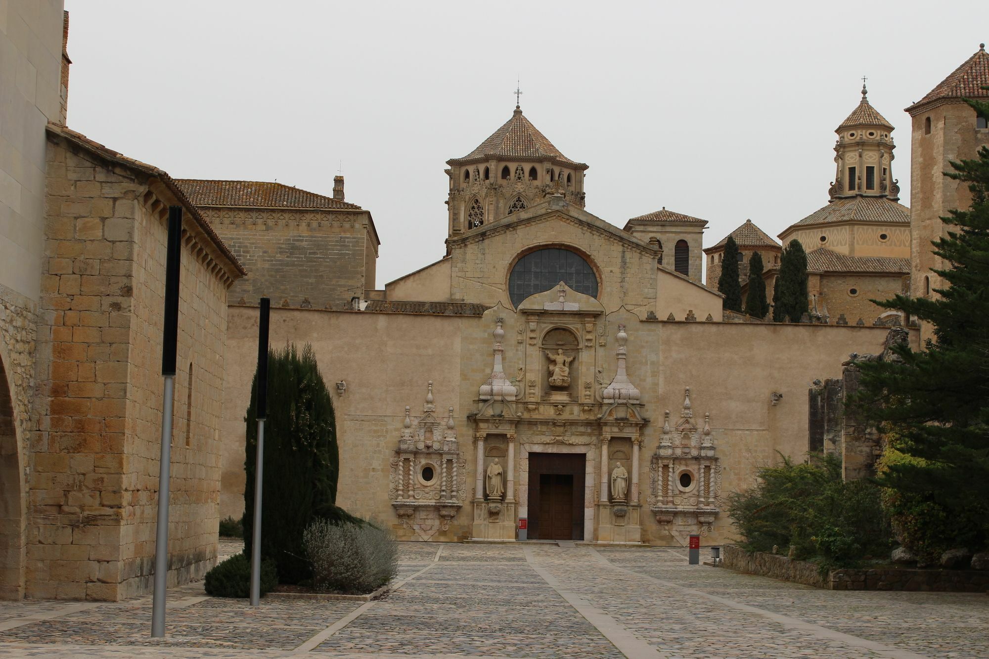 Hostatgeria De Poblet Hotel Exterior photo